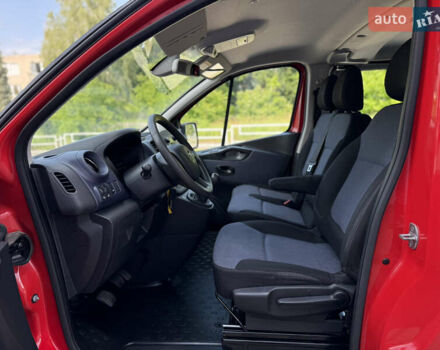 Червоний Опель Віваро, об'ємом двигуна 1.6 л та пробігом 152 тис. км за 16666 $, фото 18 на Automoto.ua