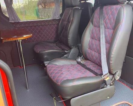 Красный Опель Виваро, объемом двигателя 1.6 л и пробегом 171 тыс. км за 17500 $, фото 4 на Automoto.ua