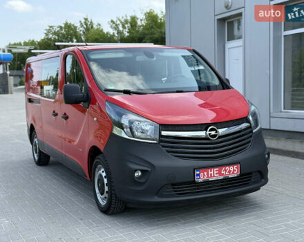 Червоний Опель Віваро, об'ємом двигуна 1.6 л та пробігом 152 тис. км за 16666 $, фото 2 на Automoto.ua