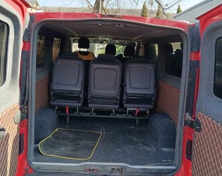 Красный Опель Виваро, объемом двигателя 1.6 л и пробегом 280 тыс. км за 14500 $, фото 3 на Automoto.ua