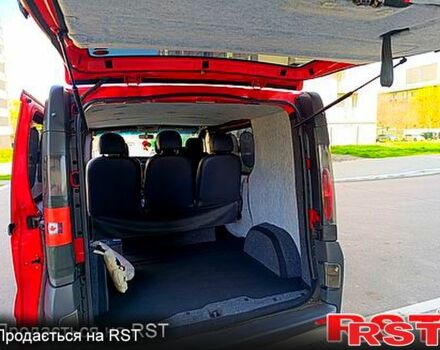 Опель Виваро 2002 в Подольск (Котовск) на Automoto.ua Красный Опель Виваро, объемом двигателя 1.9 л и пробегом 288 тыс. км за 6400 $, фото 5 на Automoto.ua