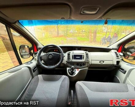 Червоний Опель Віваро, об'ємом двигуна 2 л та пробігом 320 тис. км за 8500 $, фото 11 на Automoto.ua