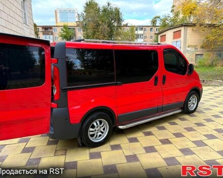 Червоний Опель Віваро, об'ємом двигуна 2 л та пробігом 320 тис. км за 8500 $, фото 8 на Automoto.ua
