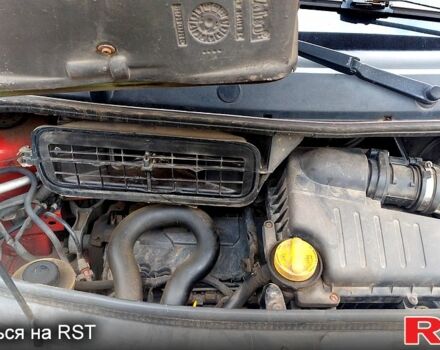 Красный Опель Виваро, объемом двигателя 2 л и пробегом 346 тыс. км за 12500 $, фото 8 на Automoto.ua