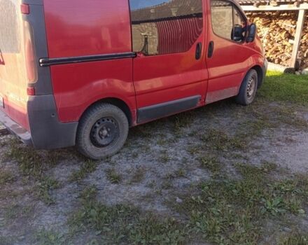 Червоний Опель Віваро, об'ємом двигуна 1.9 л та пробігом 275 тис. км за 4500 $, фото 1 на Automoto.ua