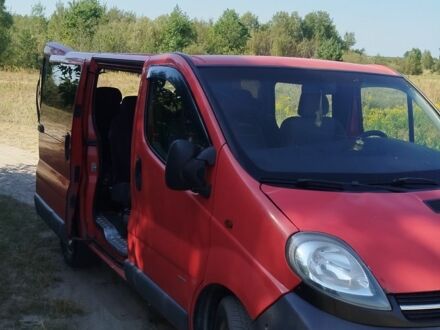 Червоний Опель Віваро, об'ємом двигуна 1.9 л та пробігом 371 тис. км за 5100 $, фото 1 на Automoto.ua