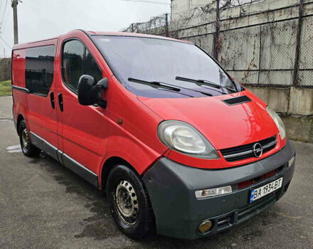 Красный Опель Виваро, объемом двигателя 2.46 л и пробегом 350 тыс. км за 4200 $, фото 1 на Automoto.ua