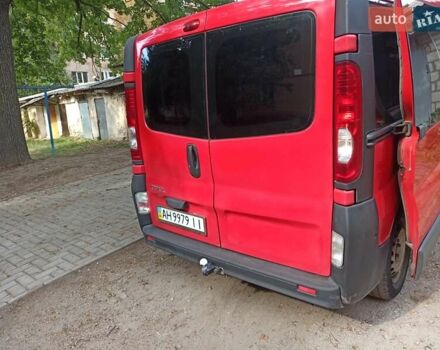 Червоний Опель Віваро, об'ємом двигуна 2 л та пробігом 320 тис. км за 7065 $, фото 1 на Automoto.ua