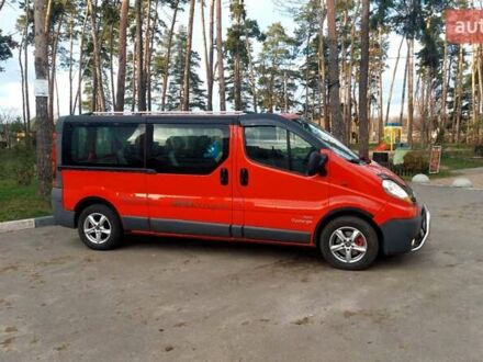 Червоний Опель Віваро, об'ємом двигуна 2 л та пробігом 347 тис. км за 12500 $, фото 1 на Automoto.ua