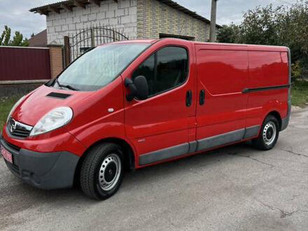 Опель Виваро 2014 в Белой Церкве на Automoto.ua Красный Опель Виваро, объемом двигателя 2 л и пробегом 151 тыс. км за 13400 $, фото 1 на Automoto.ua