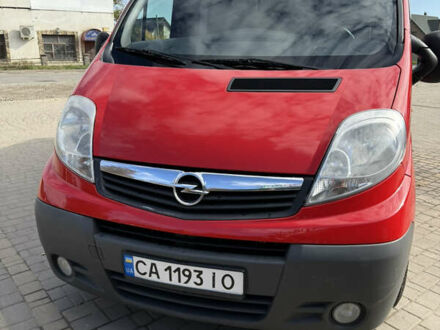 Опель Виваро 2014 в Коломые на Automoto.ua Красный Опель Виваро, объемом двигателя 2 л и пробегом 261 тыс. км за 13900 $, фото 1 на Automoto.ua