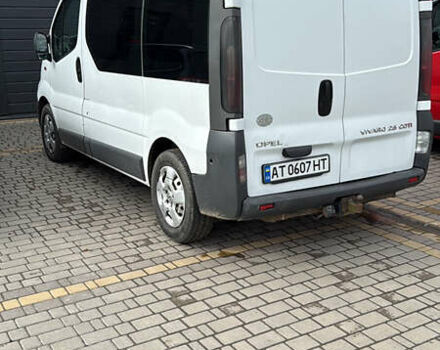 Опель Виваро, объемом двигателя 2.5 л и пробегом 454 тыс. км за 5100 $, фото 2 на Automoto.ua