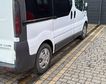 Опель Виваро, объемом двигателя 2.5 л и пробегом 454 тыс. км за 5100 $, фото 1 на Automoto.ua