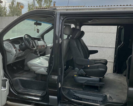 Опель Виваро, объемом двигателя 2.5 л и пробегом 290 тыс. км за 9100 $, фото 5 на Automoto.ua
