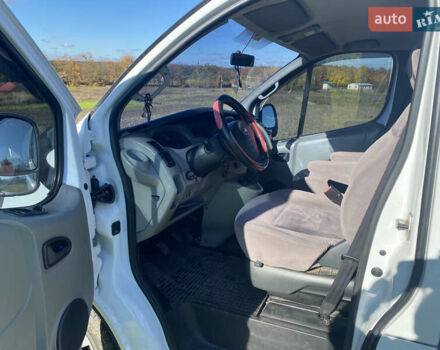 Опель Виваро, объемом двигателя 2.5 л и пробегом 236 тыс. км за 8500 $, фото 11 на Automoto.ua