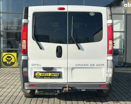 Опель Виваро, объемом двигателя 2.5 л и пробегом 263 тыс. км за 12800 $, фото 5 на Automoto.ua