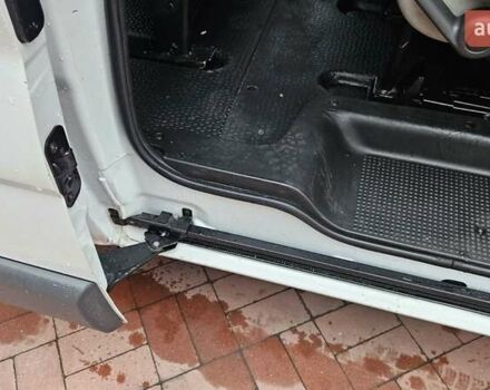 Опель Віваро, об'ємом двигуна 2 л та пробігом 207 тис. км за 14700 $, фото 8 на Automoto.ua