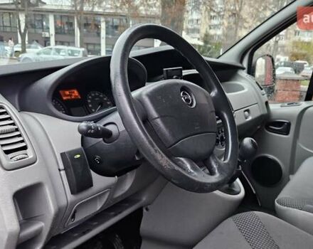 Опель Віваро, об'ємом двигуна 2 л та пробігом 207 тис. км за 14700 $, фото 11 на Automoto.ua