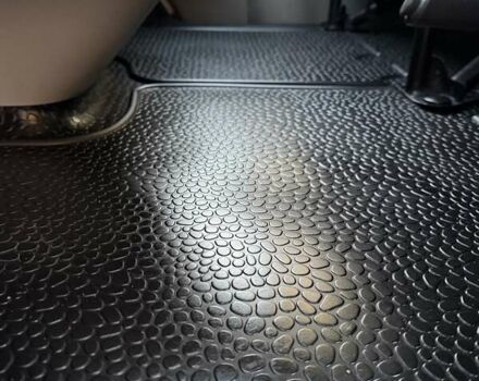 Опель Виваро, объемом двигателя 2 л и пробегом 287 тыс. км за 13950 $, фото 76 на Automoto.ua