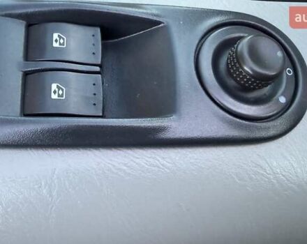 Опель Виваро, объемом двигателя 2 л и пробегом 287 тыс. км за 13950 $, фото 66 на Automoto.ua