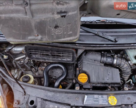 Опель Віваро, об'ємом двигуна 2 л та пробігом 400 тис. км за 9500 $, фото 6 на Automoto.ua