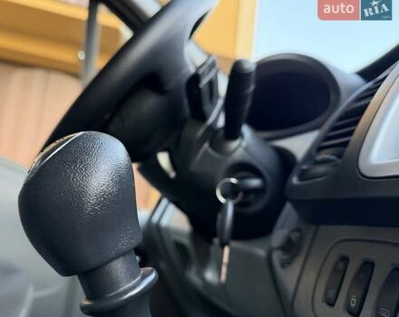 Опель Виваро, объемом двигателя 2 л и пробегом 287 тыс. км за 13950 $, фото 142 на Automoto.ua