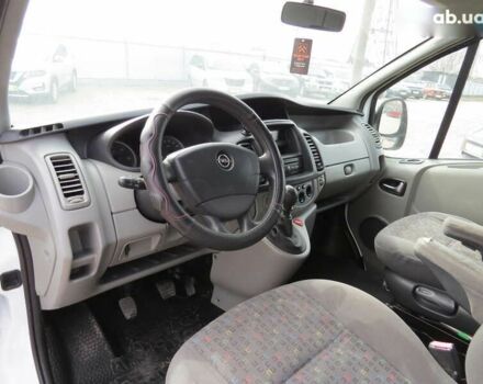 Опель Віваро, об'ємом двигуна 2 л та пробігом 335 тис. км за 9500 $, фото 5 на Automoto.ua