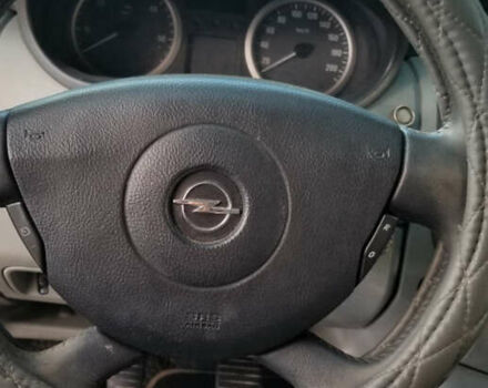 Опель Віваро, об'ємом двигуна 2 л та пробігом 400 тис. км за 9500 $, фото 18 на Automoto.ua