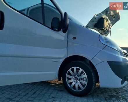 Опель Віваро, об'ємом двигуна 2 л та пробігом 259 тис. км за 13950 $, фото 124 на Automoto.ua