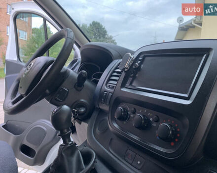 Опель Виваро, объемом двигателя 1.6 л и пробегом 180 тыс. км за 10500 $, фото 22 на Automoto.ua