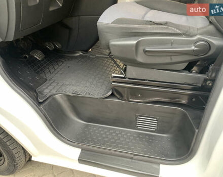 Опель Виваро, объемом двигателя 1.6 л и пробегом 180 тыс. км за 10500 $, фото 26 на Automoto.ua