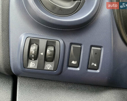 Опель Виваро, объемом двигателя 1.6 л и пробегом 180 тыс. км за 10500 $, фото 17 на Automoto.ua