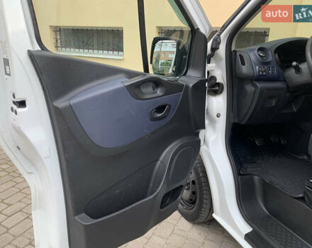 Опель Виваро, объемом двигателя 1.6 л и пробегом 180 тыс. км за 10500 $, фото 29 на Automoto.ua