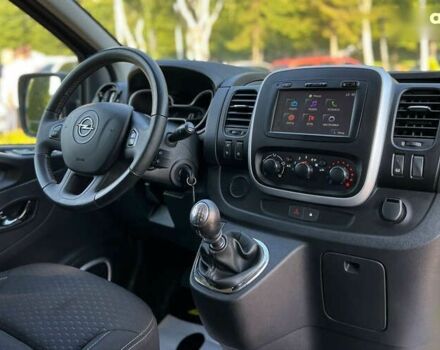 Опель Виваро, объемом двигателя 1.6 л и пробегом 270 тыс. км за 17300 $, фото 9 на Automoto.ua