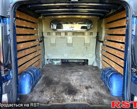 Опель Виваро, объемом двигателя 2.5 л и пробегом 323 тыс. км за 3600 $, фото 6 на Automoto.ua