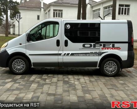 Опель Виваро, объемом двигателя 2.5 л и пробегом 300 тыс. км за 6500 $, фото 1 на Automoto.ua