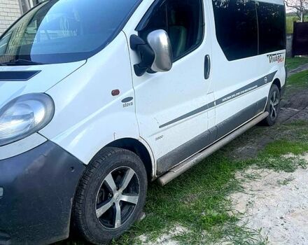 Опель Виваро, объемом двигателя 1.9 л и пробегом 450 тыс. км за 7300 $, фото 3 на Automoto.ua