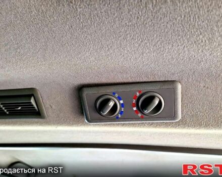 Опель Виваро, объемом двигателя 2 л и пробегом 199 тыс. км за 12300 $, фото 9 на Automoto.ua