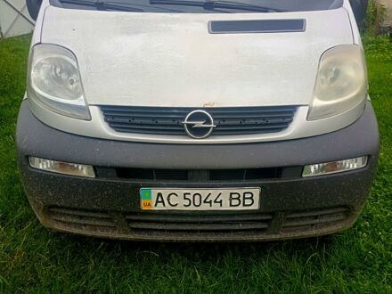 Опель Віваро, об'ємом двигуна 2.5 л та пробігом 330 тис. км за 6500 $, фото 1 на Automoto.ua
