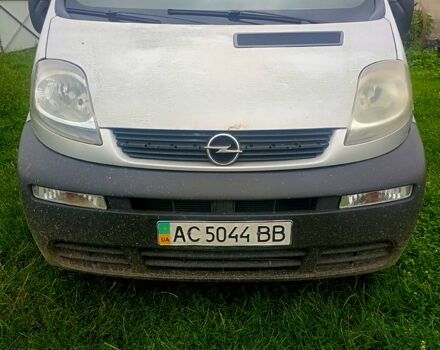Опель Виваро, объемом двигателя 2.5 л и пробегом 330 тыс. км за 6500 $, фото 1 на Automoto.ua