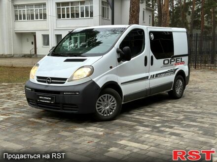 Опель Виваро, объемом двигателя 2.5 л и пробегом 300 тыс. км за 6500 $, фото 1 на Automoto.ua