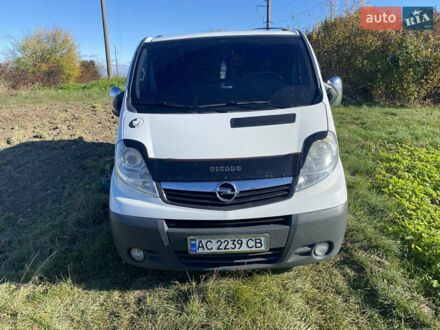 Опель Виваро, объемом двигателя 2.5 л и пробегом 236 тыс. км за 8500 $, фото 1 на Automoto.ua