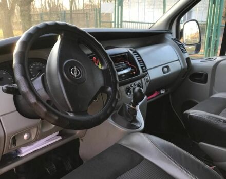 Белый Опель Виваро пасс., объемом двигателя 0 л и пробегом 309 тыс. км за 8700 $, фото 1 на Automoto.ua