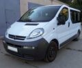 Белый Опель Виваро пасс., объемом двигателя 1.9 л и пробегом 225 тыс. км за 8000 $, фото 1 на Automoto.ua