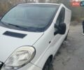 Белый Опель Виваро пасс., объемом двигателя 1.9 л и пробегом 377 тыс. км за 9000 $, фото 7 на Automoto.ua