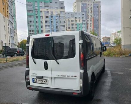 Білий Опель Віваро пас., об'ємом двигуна 1.9 л та пробігом 500 тис. км за 8000 $, фото 1 на Automoto.ua