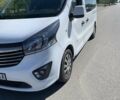Белый Опель Виваро пасс., объемом двигателя 1.6 л и пробегом 195 тыс. км за 17500 $, фото 3 на Automoto.ua