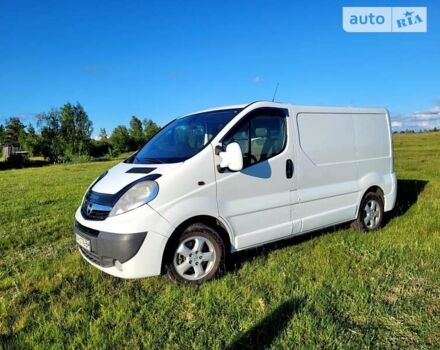 Белый Опель Виваро пасс., объемом двигателя 0 л и пробегом 407 тыс. км за 9000 $, фото 1 на Automoto.ua