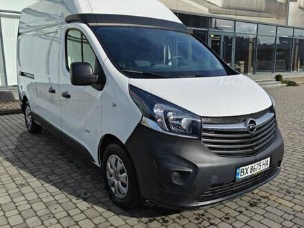 Белый Опель Виваро пасс., объемом двигателя 1.6 л и пробегом 125 тыс. км за 13950 $, фото 1 на Automoto.ua