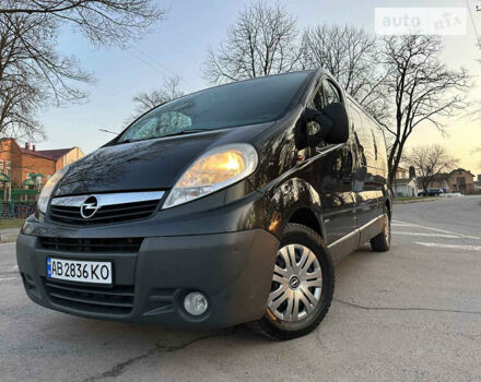 Чорний Опель Віваро пас., об'ємом двигуна 2 л та пробігом 285 тис. км за 14350 $, фото 17 на Automoto.ua